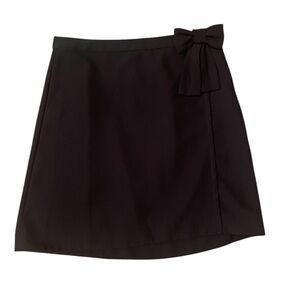 Draper James size 2 black mini skirt with bow